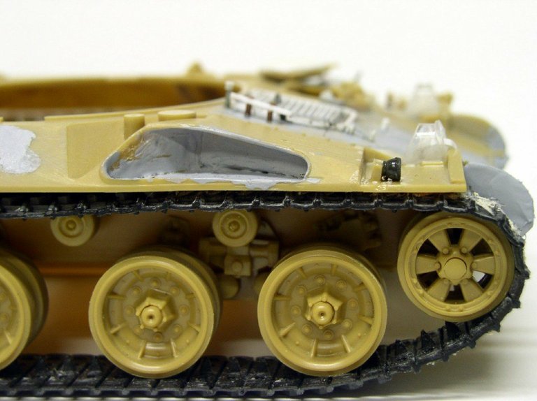 Maquette de l'Automoteur 155 AUF1 GCT, vue du train de roulement et des chenilles