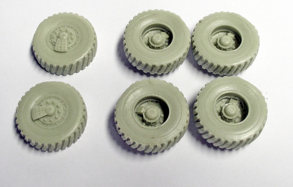 Six roues en résine pour camion M923 Big Foot avec pneus crantés
