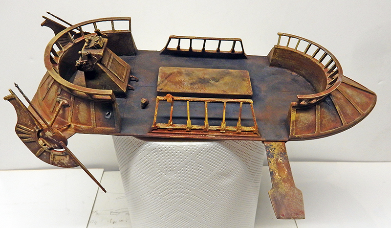 Maquette de la Barge Star vue de dessus avec pont, rambardes et patine rouille