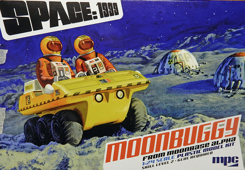 Boîte de maquette Space 1999 Moonbuggy MPC avec deux astronautes dans un buggy lunaire jaune