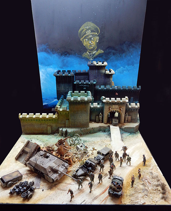 Diorama Die Burg 1945 : forteresse, véhicules et soldats devant un fond peint