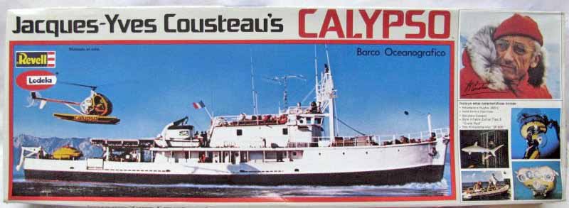 Boîte de maquette Revell Calypso de Jacques-Yves Cousteau avec navire océanographique et hélicoptère jaune