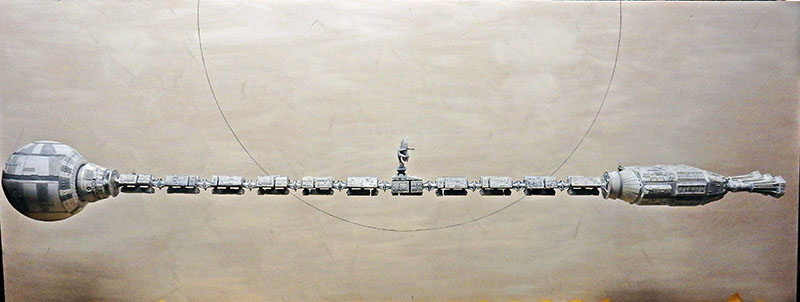 Maquette du vaisseau spatial Discovery avec sa sphère avant et son long fuselage