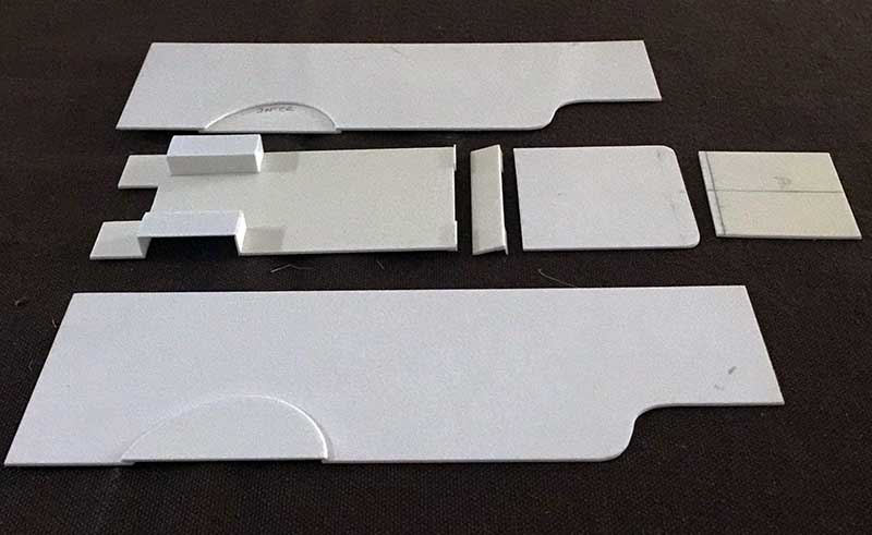 Pièces de carrosserie en carte plastique découpées pour le capot du tracteur Fordson 7V