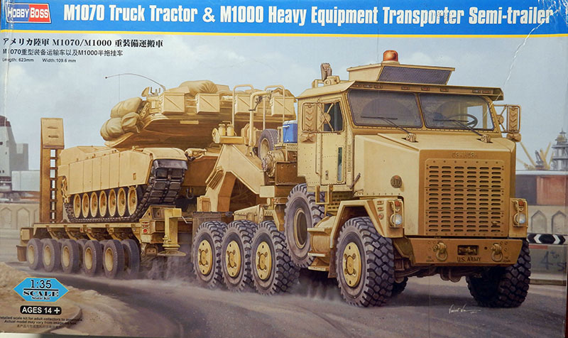 Boîte du kit Hobby Boss au 1/35 M1070 Truck Tractor et remorque M1000 sable
