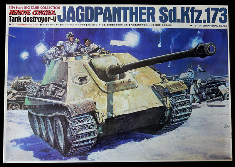 Boîte de la maquette Jagdpanther Sd.Kfz.173 à l'échelle 1/24 avec illustration du chasseur de chars sous la neige