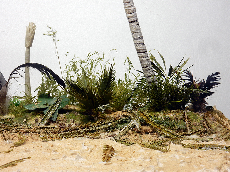 Diorama de végétation tropicale avec palmier et fougères sur sol sablonneux pour maquette M113 ACAV