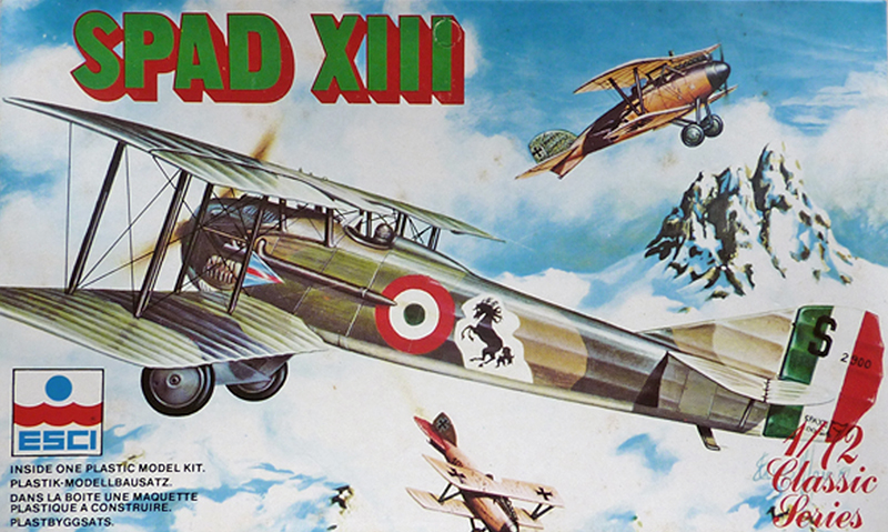 Boîte de maquette ESCI du biplan Spad XIII en combat aérien au-dessus des montagnes enneigées