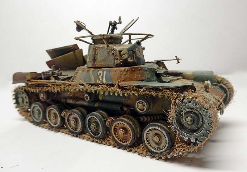 Maquette de char japonais Type 97 Chi-Ha camouflage multicolore numéro 31 vieillissement boueux herbes sèches