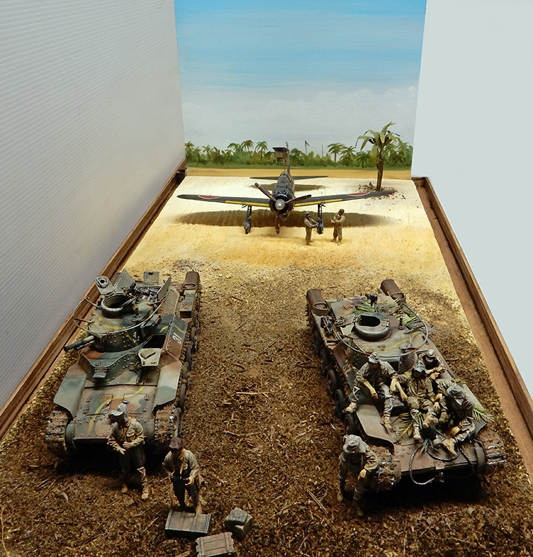 Diorama avec deux chars Type 97 Chi-Ha et figurines près d'un avion sur un aérodrome tropical