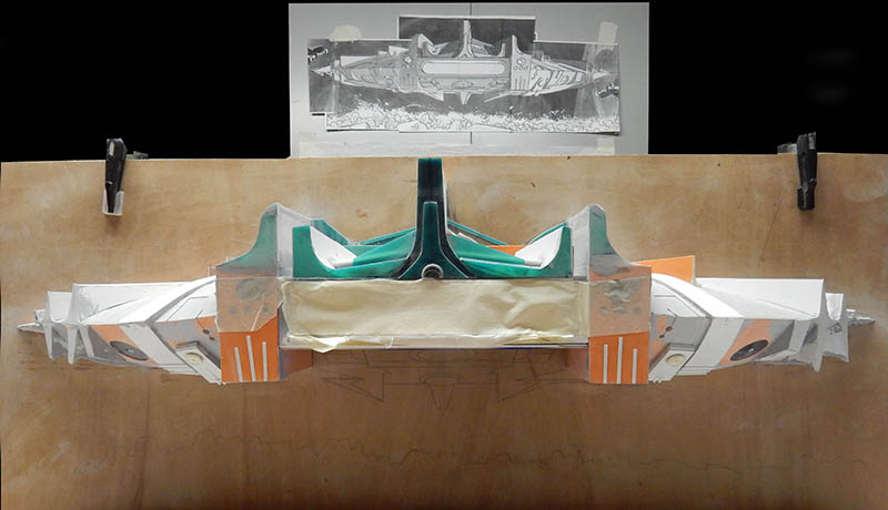 Fuselage en cours de montage de l'astronef de Valérian, fixé au plan de construction