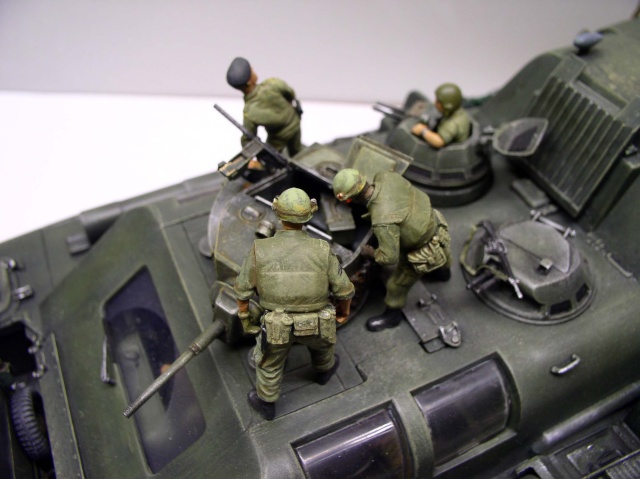 Figurines de soldats américains à bord du pont d'un hovercraft militaire, Vietnam 1968