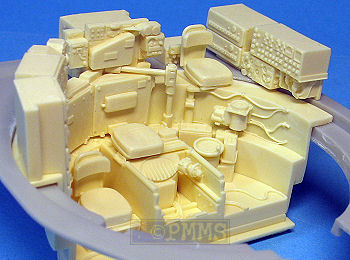 Pièces en résine beige d'un kit de détaillage pour maquette Shilka