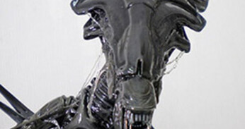 Realistic staging of the "Aliens" Queen - 1/12 scale