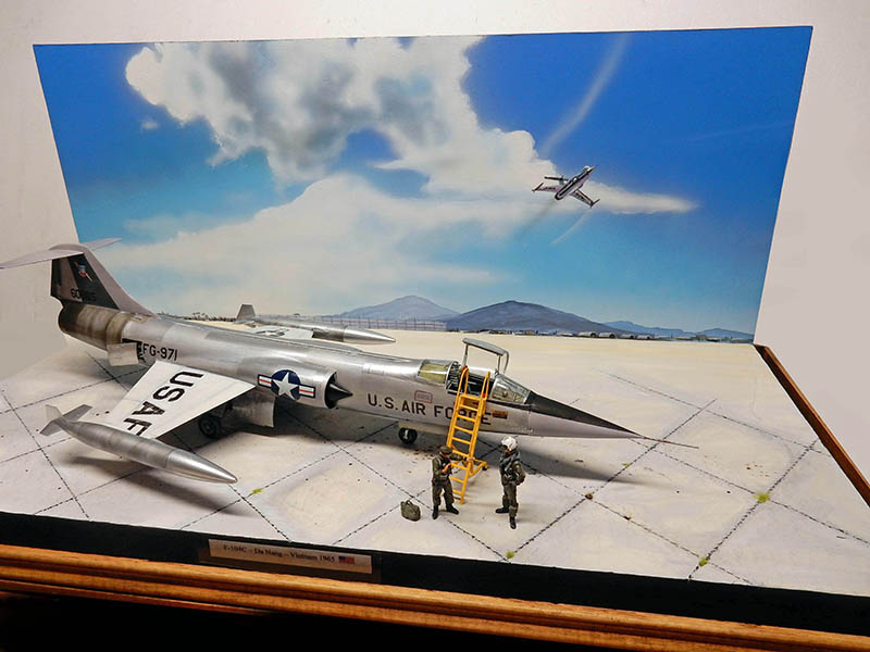 f104viet30