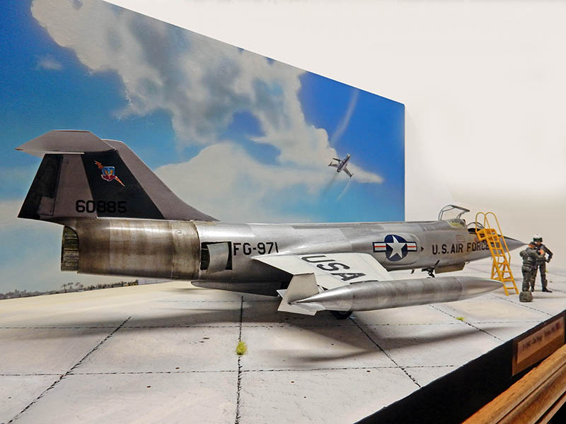 f104viet32