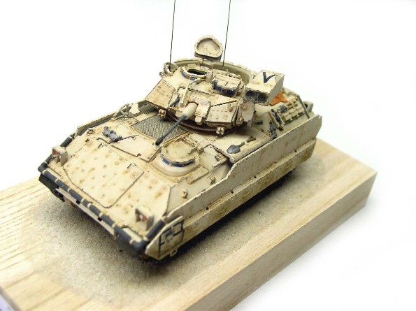 BRADLEY M2 A2