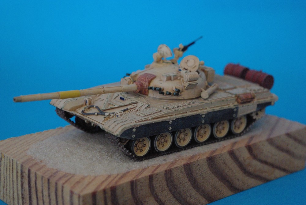 T 72 M