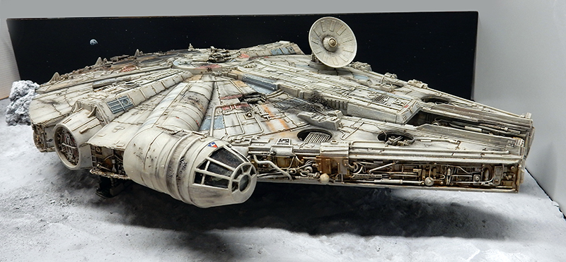 millenium falcon 11